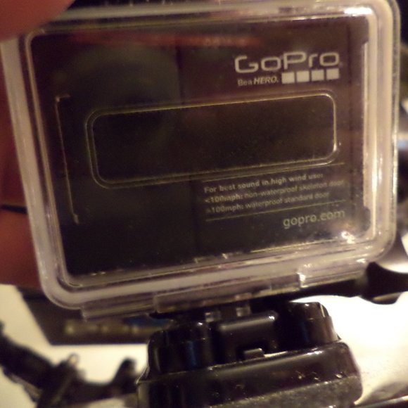 GoPro 3 Be a Hero Black with Chrome Accents - Picture 7 of 10